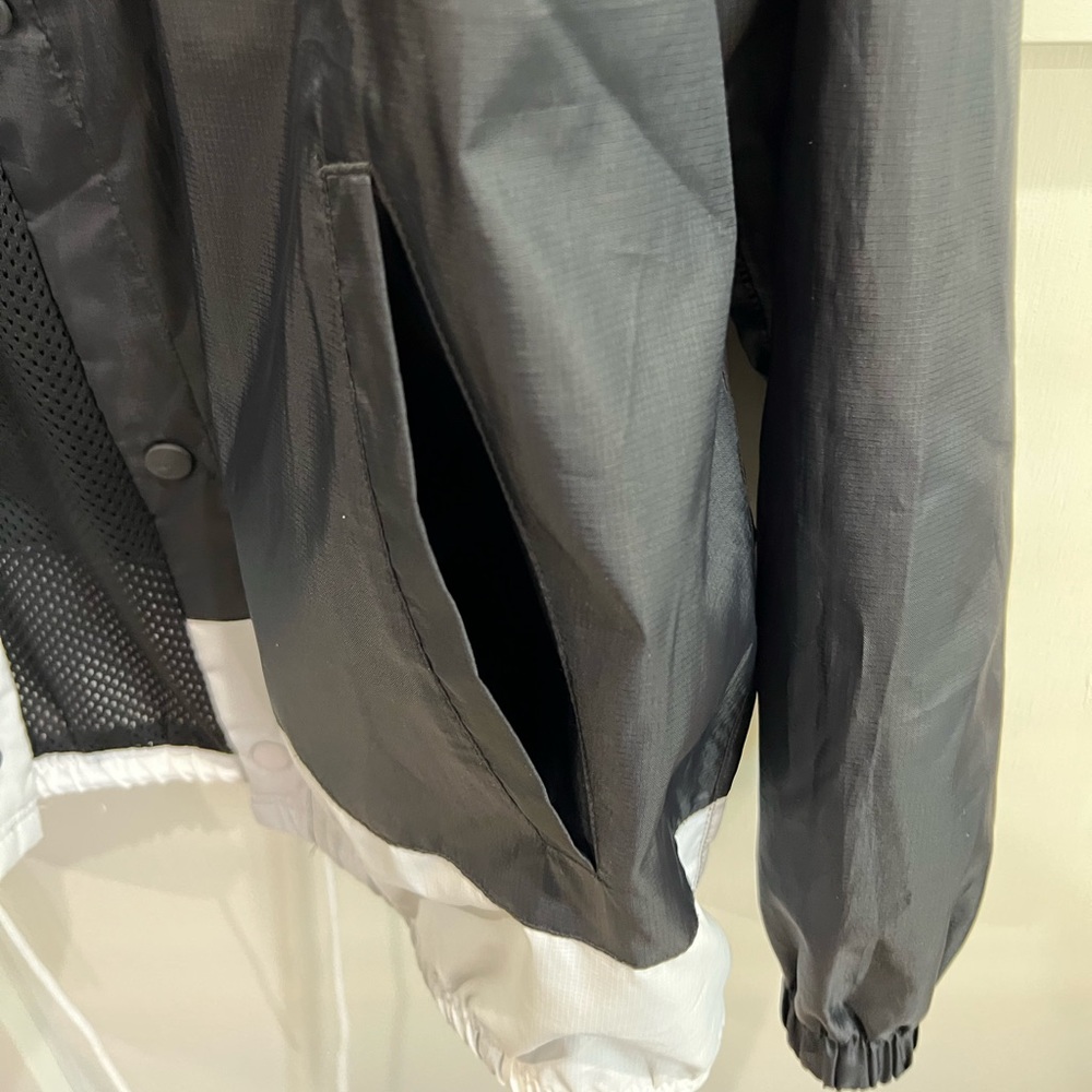 Jordan Button Up Jacket Size Medium - image 3